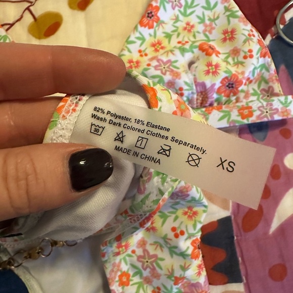 Floral Bikini - Picture 5 of 5